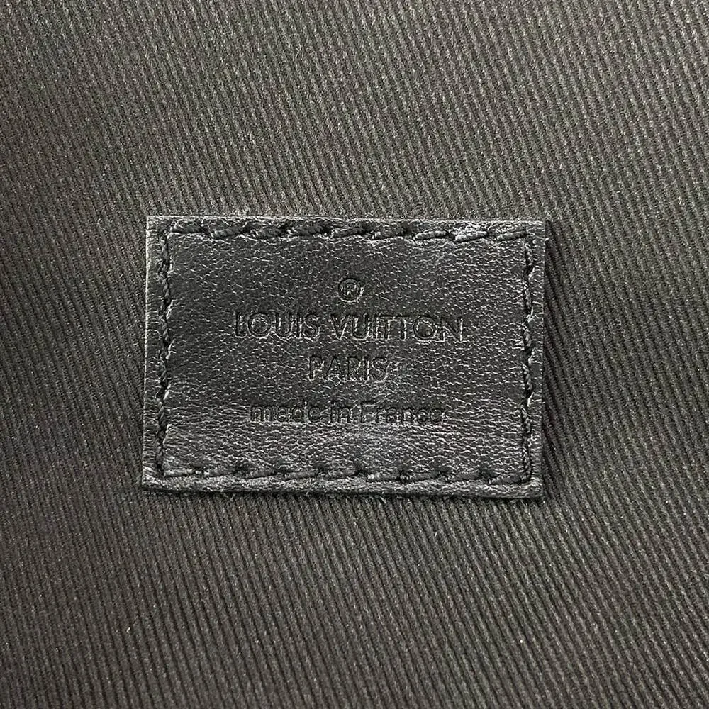 Louis Vuitton Christopher MM Taurillon Monogram Backpack M55699